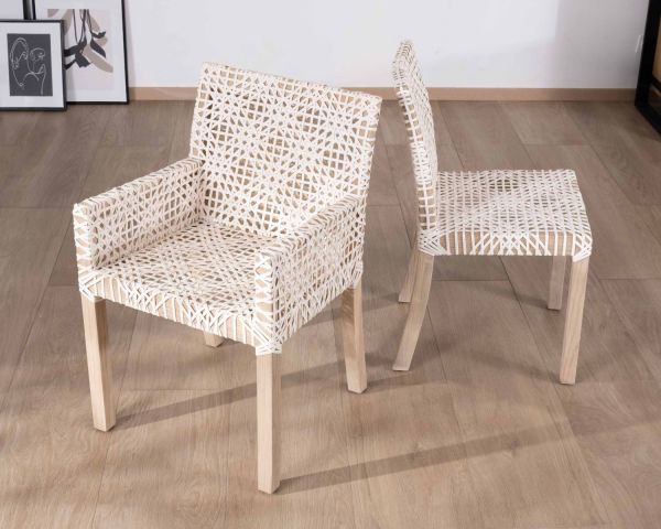 Lote de 2 sillas de comedor de teca y cuero blanco trenzado «Mambow»