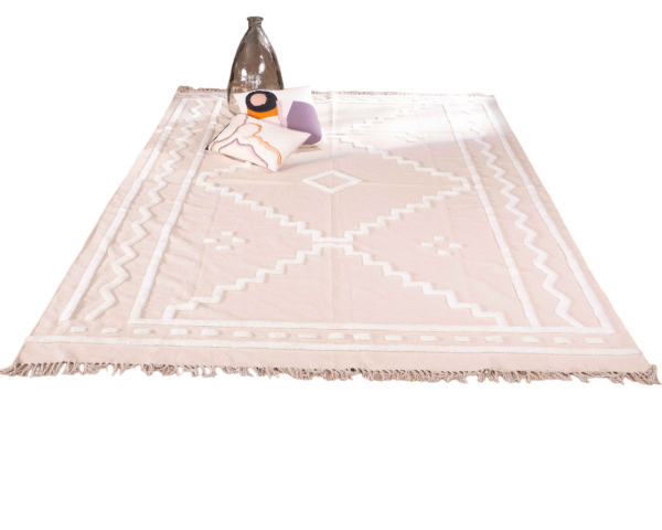 Gran alfombra rectangular de color beige con motivos bordados en blanco «Matis», 200 x 300 cm