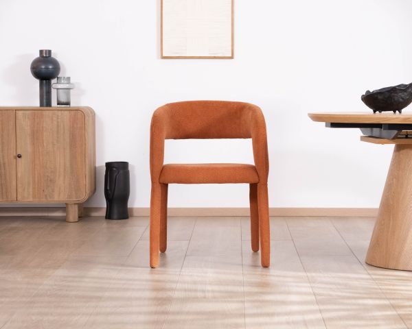 Sillón de comedor de diseño en tela color terracota, ultracómodo «Amarello»
