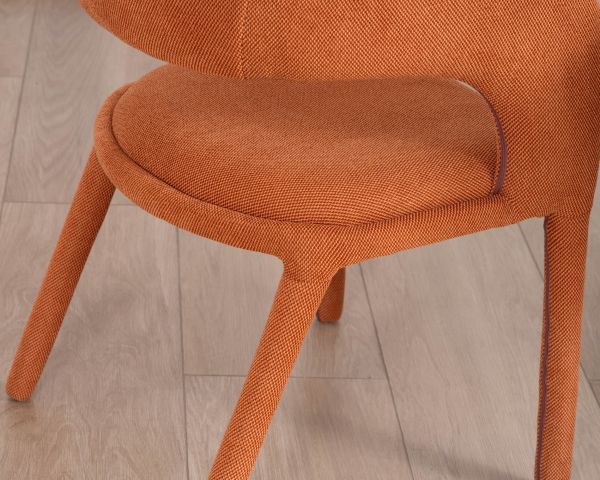 Sillón de comedor de diseño en tela color terracota, ultracómodo «Amarello»