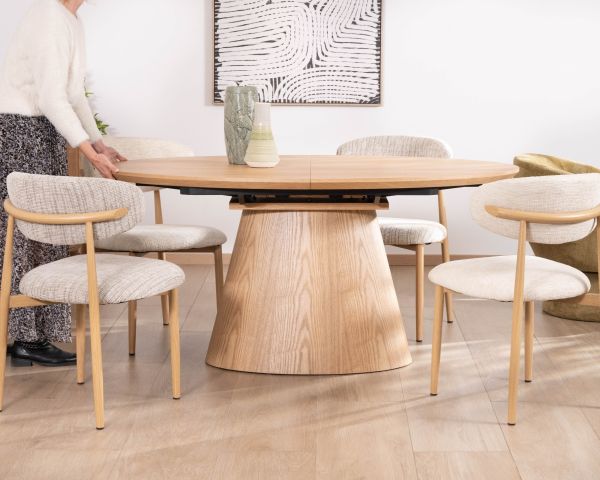 Mesa de comedor ovalada extensible de 160 a 200 cm, con acabado en roble «Oria» y estilo contemporáneo minimalista