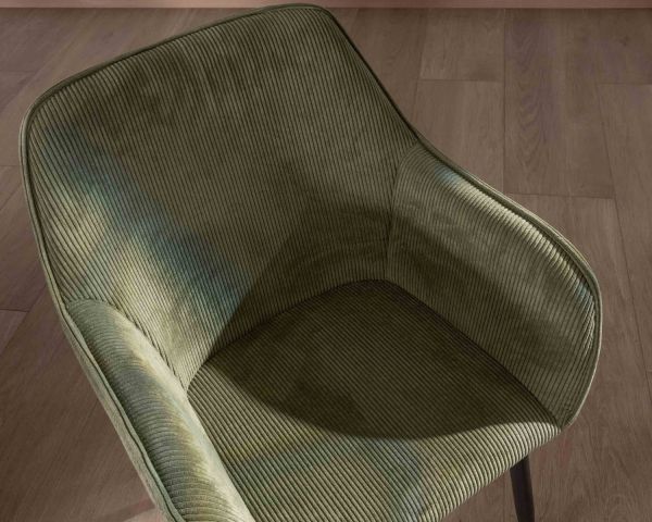 Silla contemporánea con reposabrazos «Scotty», de terciopelo verde caqui y patas de metal negro
