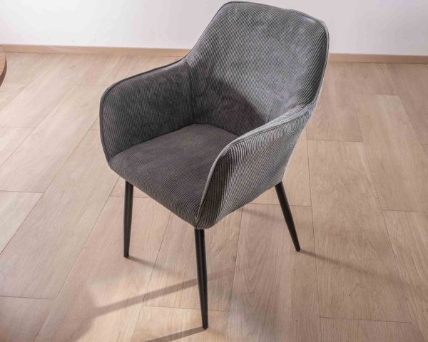 Silla de comedor contemporánea de terciopelo gris oscuro «Scotty», con reposabrazos y patas de metal negro