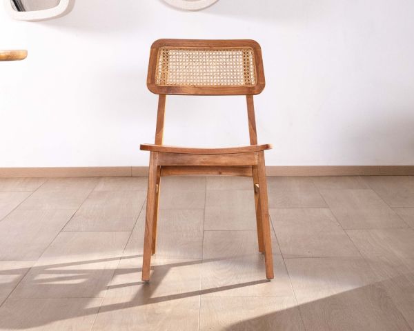 Lote de 2 sillas de comedor de teca con respaldo de mimbre «Natsu»