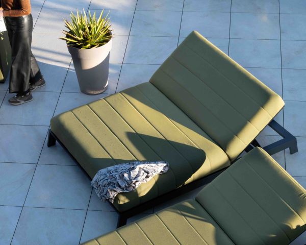 Tumbona doble de alta gama en verde y negro «Terrasse»