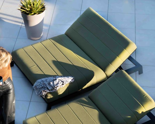 Tumbona doble de alta gama en verde y negro «Terrasse»