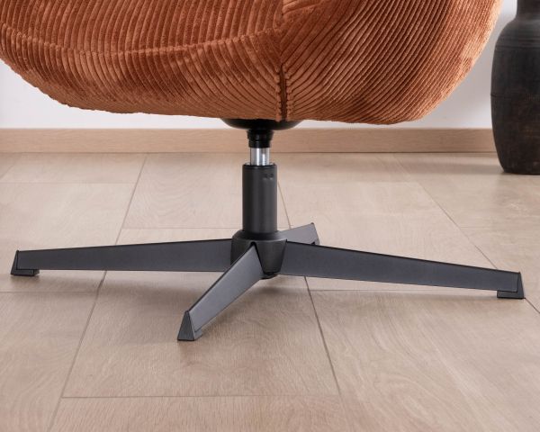 Sillón giratorio de 360° en pana color terracota «Bissett»
