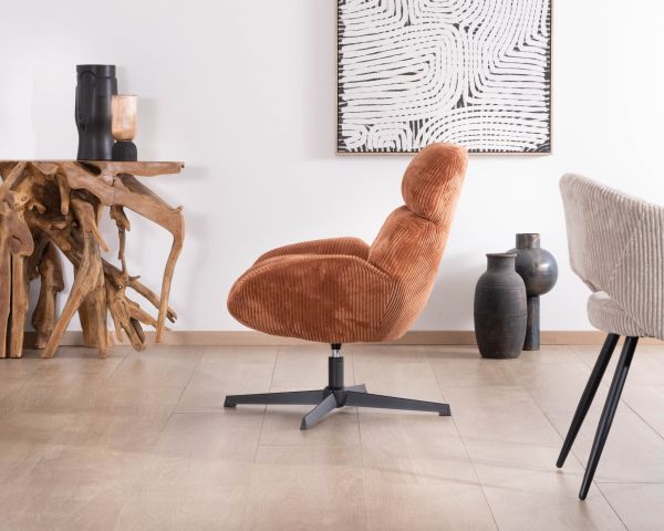 Sillón giratorio de 360° en pana color terracota «Bissett»