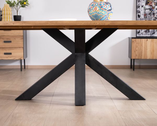 Mesa de comedor de fresno macizo con base en forma de estrella de metal negro «Sydney», 2 m