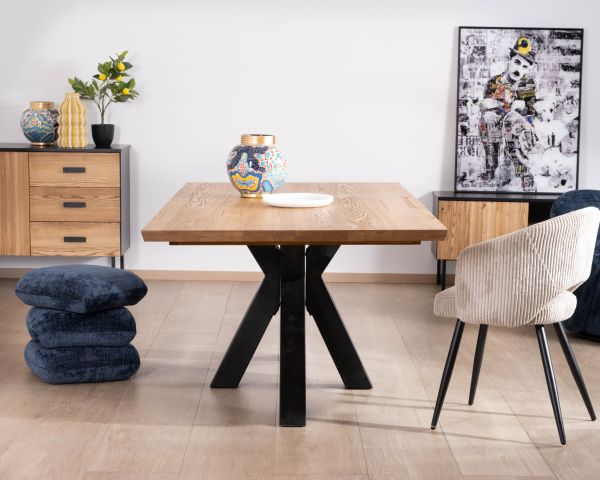 Mesa de comedor de fresno macizo con base en forma de estrella de metal negro «Sydney», 2 m