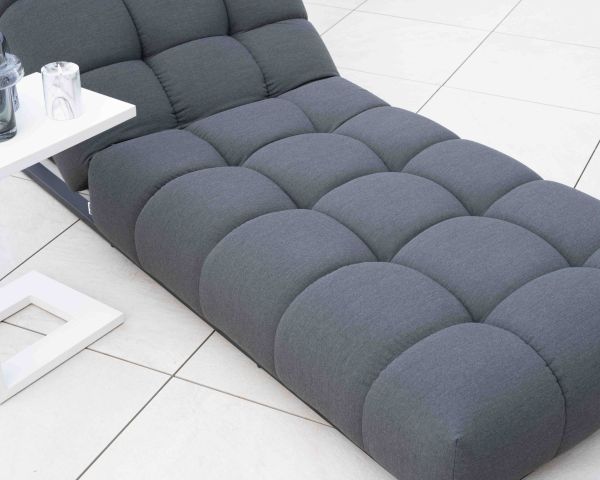 Tumbona de alta gama en tejido Sunbrella gris oscuro «Lazy Beach»