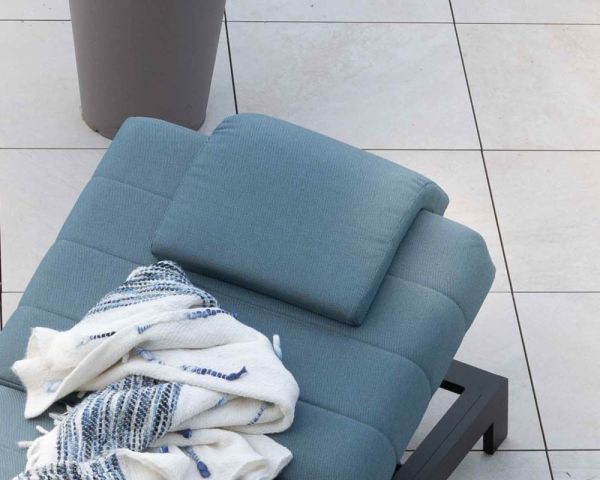 Reposacabezas de tela turquesa para la tumbona «Nusa Pedina»