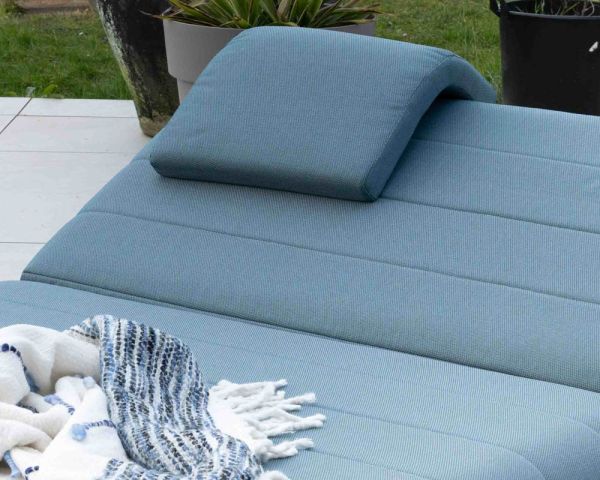 Reposacabezas de tela turquesa para la tumbona «Nusa Pedina»