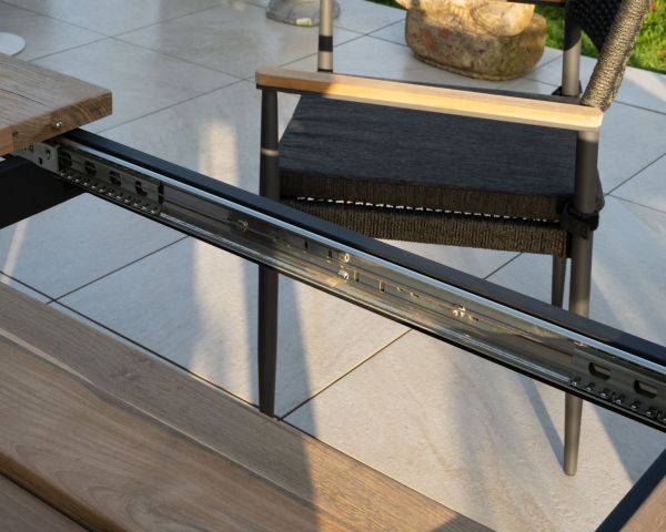 Mesa de jardín de 180 a 240 cm con extensión central «Ozone», de teca y aluminio
