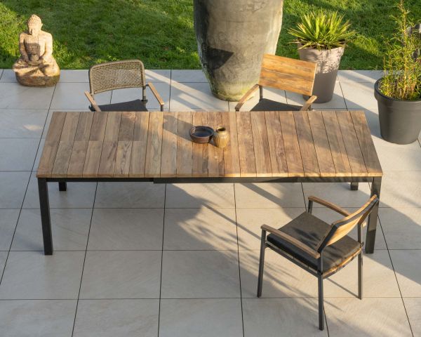 Mesa de jardín extensible de 180 a 260 cm, de teca y aluminio negro «Ozone»