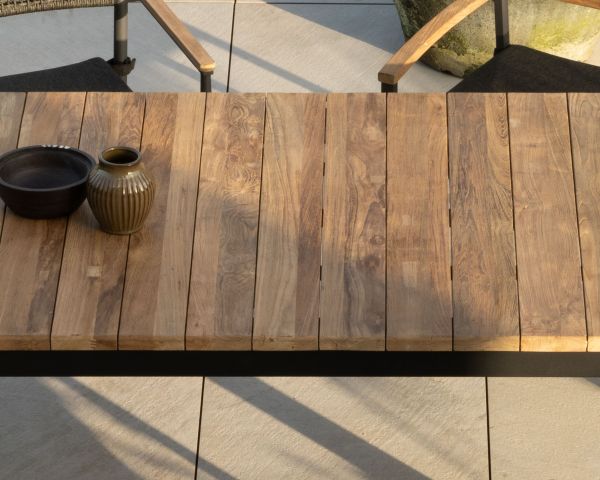 Mesa de jardín extensible de 180 a 260 cm, de teca y aluminio negro «Ozone»