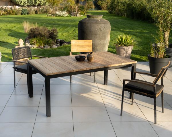 Mesa de jardín extensible de 180 a 260 cm, de teca y aluminio negro «Ozone»