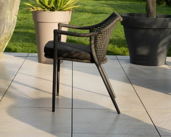 Lote de 2 sillas de jardín envolventes de cuerda trenzada gris oscuro «Chair'ming»