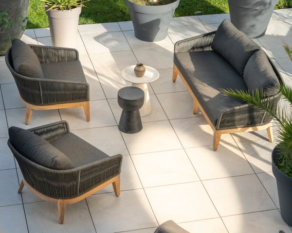 Conjunto de jardín de alta gama de 3 piezas en teca y tela gris oscuro «Tuléo»