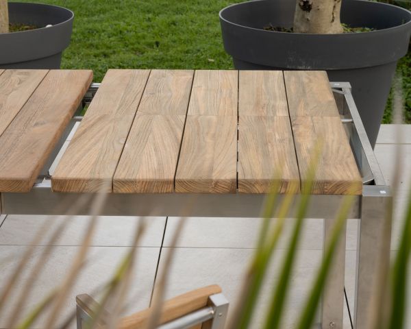 Mesa de jardín grande, extensible y de estilo contemporáneo, de teca y acero inoxidable «Melta», de 180 a 260 cm