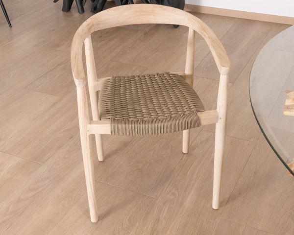 Juego de 4 sillas de teca natural con asiento trenzado «Tiska»