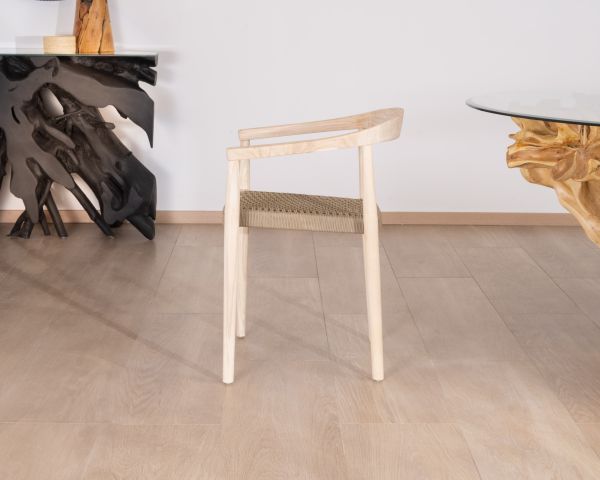 Juego de 4 sillas de teca natural con asiento trenzado «Tiska»