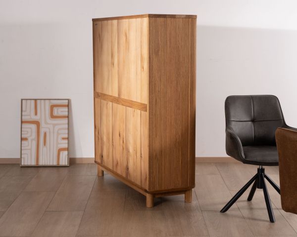 Aparador con frentes acanalados de estilo retro en roble aceitado «Winton»