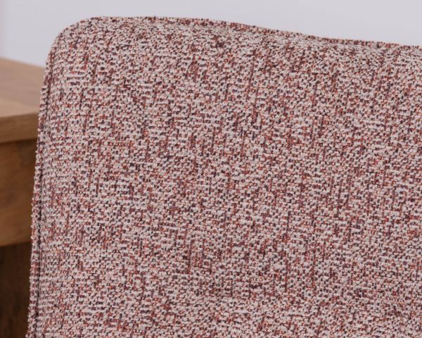 Lote de 2 sillas «Eddy» de tela bimaterial en color ciruela, con reposabrazos y base metálica giratoria