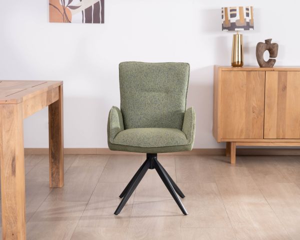 Lote de 2 sillas «Eddy» de tela verde suave, con reposabrazos y base giratoria de metal