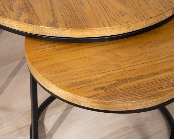 Juego de dos mesitas nido «Calypso» de metal con tableros de madera