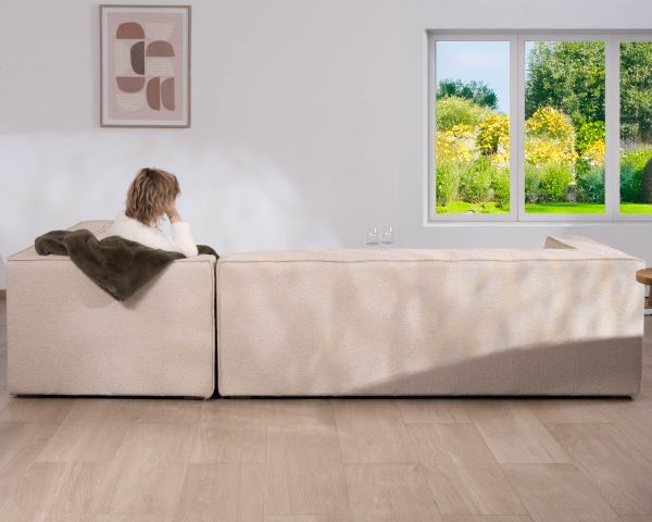 Sofá modular en esquina de tejido bouclé beige «Alcázar»