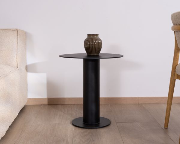Mesita auxiliar redonda de aluminio negro «Nusa Pedina», diámetro 45 cm