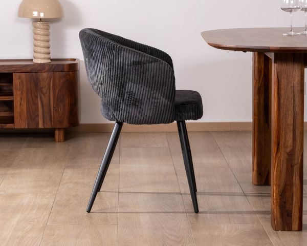Lote de 2 sillas de comedor de pana antracita con patas de metal negro de estilo vintage «Sonate»