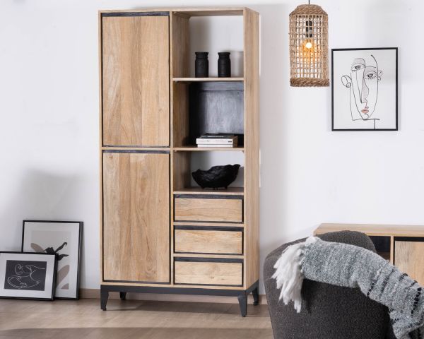 Mueble alto de almacenamiento en madera de mango natural y negro, con un diseño minimalista «Bocca»