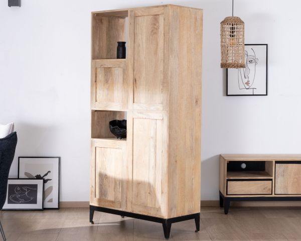 Mueble alto de almacenamiento en madera de mango natural y negro, con un diseño minimalista «Bocca»