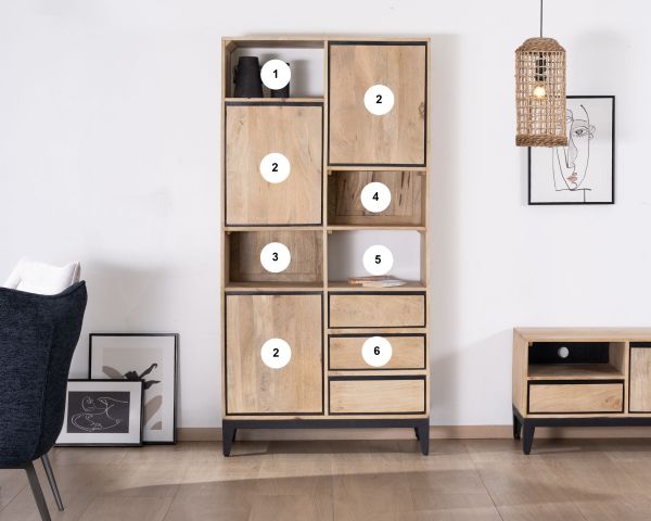 Librería de diseño asimétrico en madera de mango con ribetes negros «Bocca»