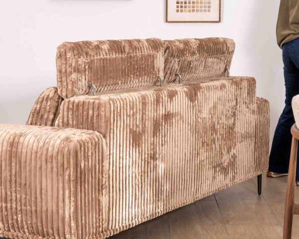 Sofá de 3 plazas de terciopelo con rayas anchas de color camel «Utsun» y reposacabezas abatibles