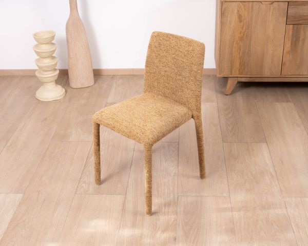 Lote de 4 sillas de comedor con tapizado integral en tela de color amarillo dorado «Otto», de estilo de diseño