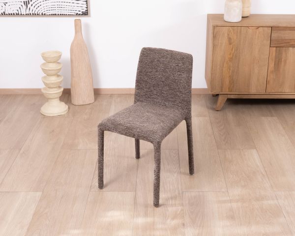 Lote de 4 sillas de comedor contemporáneas en tejido «Otto» de color cacao con trama, tapizadas íntegramente y de líneas depuradas