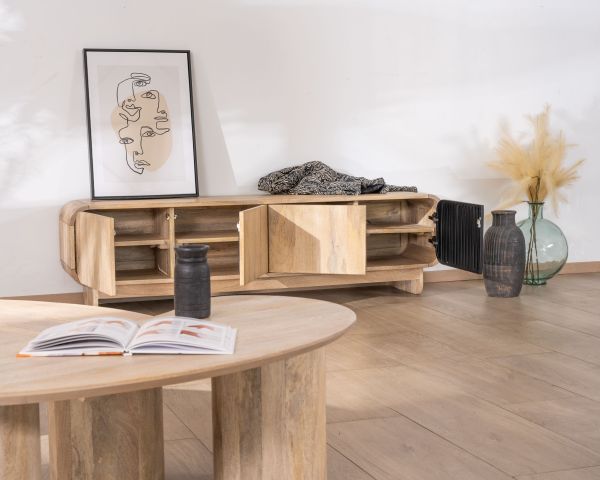 Sofá-mesita para la tele de 180 cm con 4 puertas, de madera de mango, con puerta decorativa negra «Jappy»