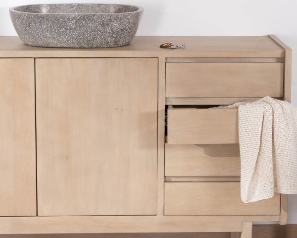 Mueble bajo lavabo de 140 cm en madera de mango blanqueada con puertas y cajones «Kahiko»
