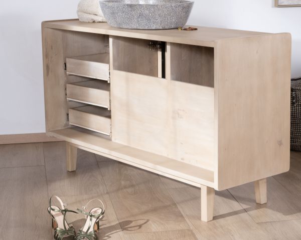Mueble bajo lavabo de 140 cm en madera de mango blanqueada con puertas y cajones «Kahiko»