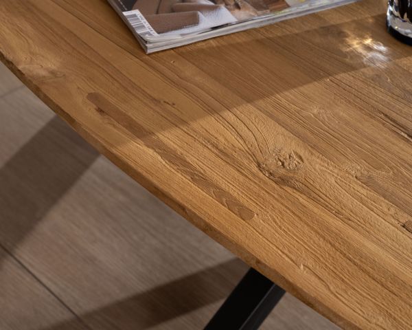 Mesa de centro con forma de barco de teca natural «Bahia», con patas de metal Mikado