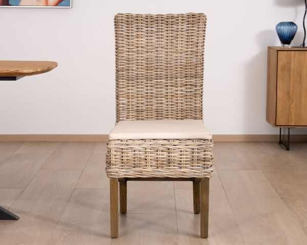 Elegante silla de comedor de ratán trenzado con cojín de asiento de tela «Noho»