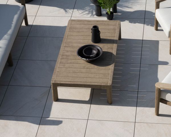 Mesa de centro para exterior con un diseño minimalista, de teca con acabado natural lijado «Verona»