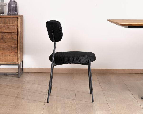 Lote de 2 sillas de comedor de estilo retro, con tapizado negro y patas de metal «Lato»