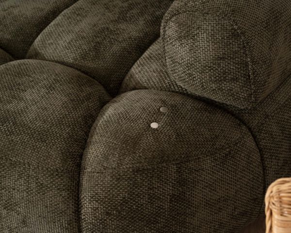 Sofá de tela verde con extensión eléctrica y chaise longue a la izquierda «Syltan»