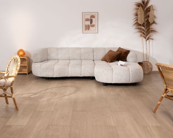 Sofá con asiento eléctrico y chaise longue a la derecha «Syltan», en tejido blanco roto con trama