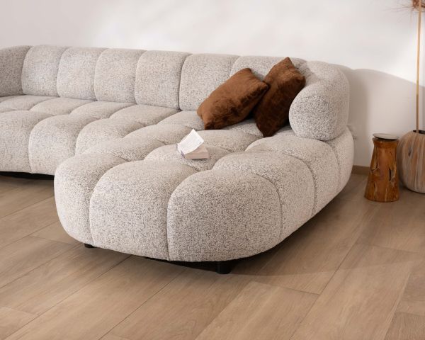 Sofá con asiento eléctrico y chaise longue a la derecha «Syltan», en tejido blanco roto con trama