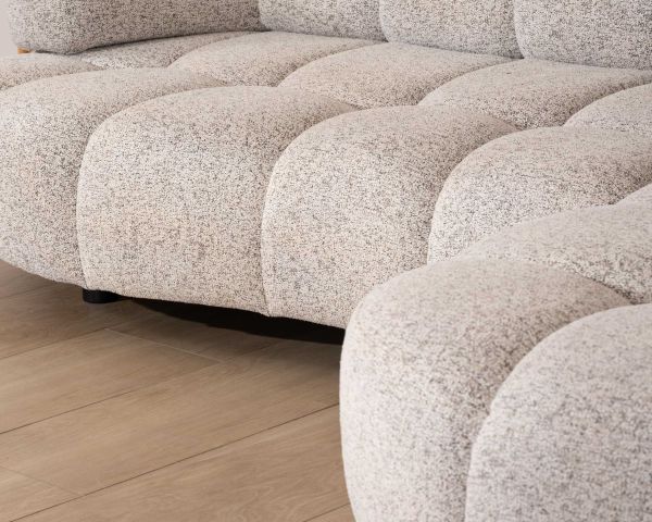 Sofá con asiento eléctrico y chaise longue a la derecha «Syltan», en tejido blanco roto con trama